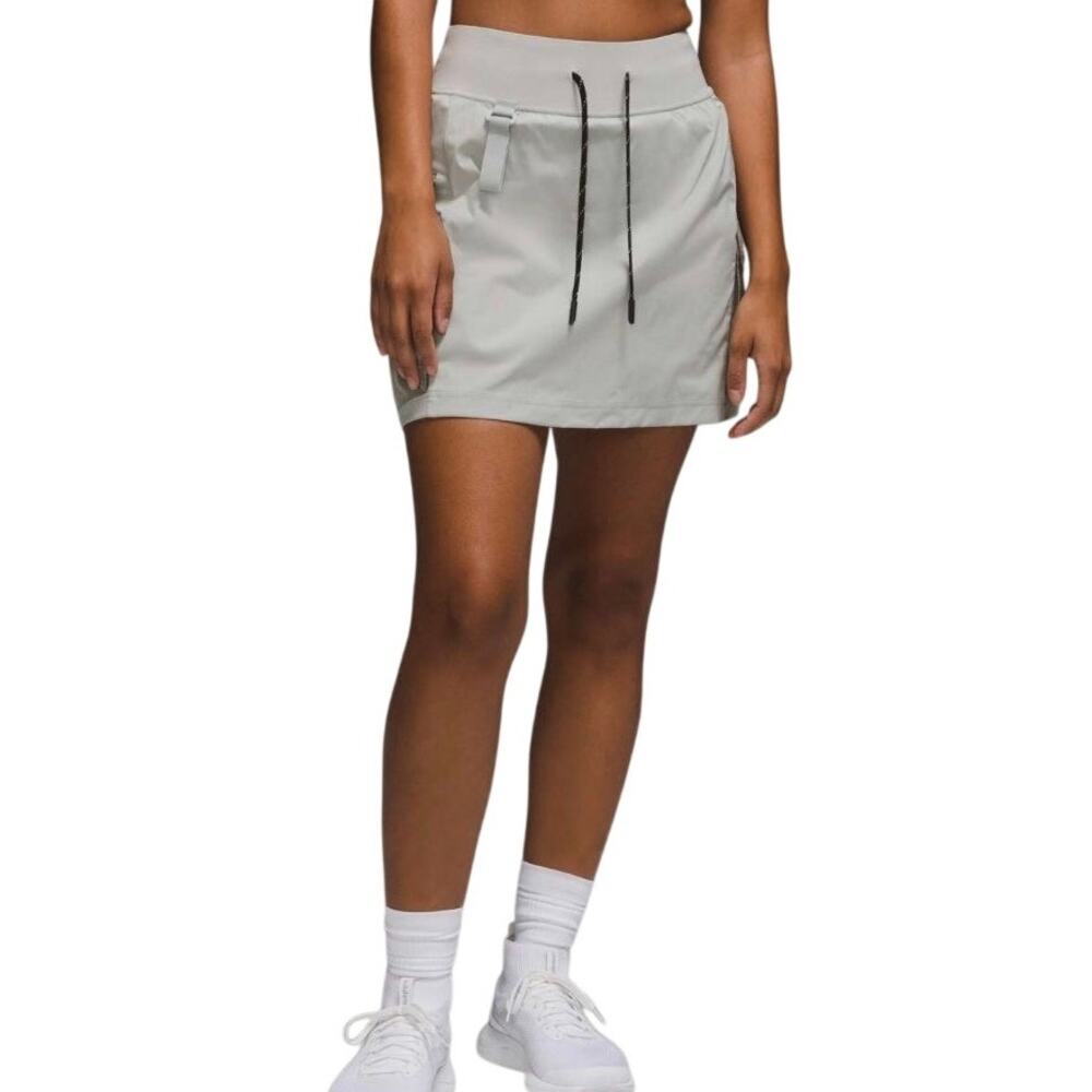 Lululemon Cargo High-Rise Hiking Skirt Size 6 Grey Built-In Shorts
